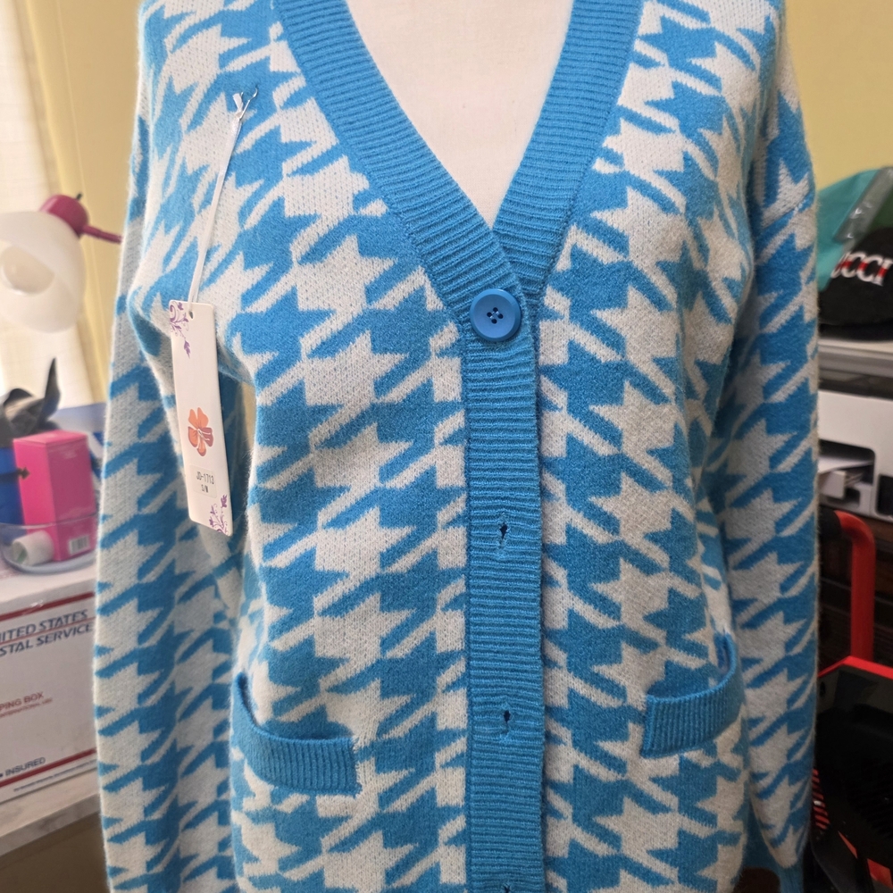 Blue and White Houndstooth Women's Sweater Size From Small To Medium